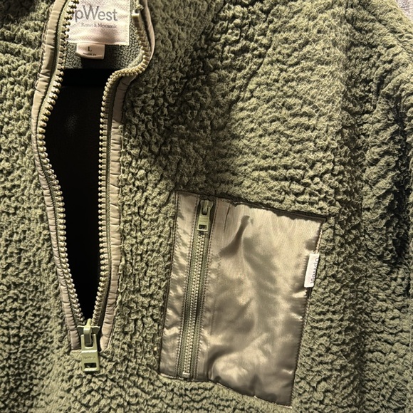 UpWest Sherpa Mock Neck Pullover size L - Picture 2 of 3